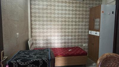 Bedroom Image of 308 Sq.ft 1 RK Builder Floor for rent in Patel Nagar New Delhi for Rs. 12098