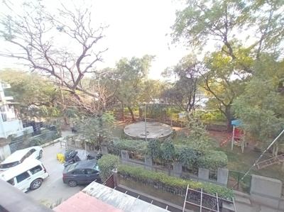 Image of 2000 Sq.ft 3 BHK Apartment / Flat for sale in DDA Sector C Pocket 8, Vasant Kunj, New Delhi for Rs. 35000000