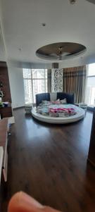 Bedroom Image of 4550 Sq.ft 5 BHK Penthouse for sale in Mahagun Moderne, Sector 78 Noida for Rs. 80000000
