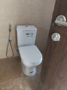 Bedroom One Image of 1200 Sq.ft 3 BHK Apartment / Flat for sale in Kalpataru Magnus, Bandra East Mumbai for Rs. 62000000
