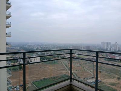 Bedroom Two Image of 1530 Sq.ft 3 BHK Apartment / Flat for rent in DLF The Primus, Sector 82A Gurgaon for Rs. 55000