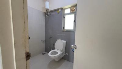 Image of 1350 Sq.ft 2.5 BHK Apartment / Flat for rent in Adani The Meadows, Shantigram, Ahmedabad for Rs. 36000