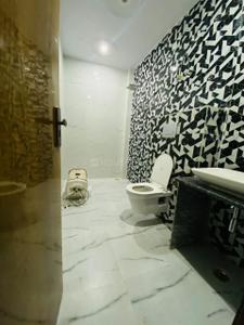 Bathroom Image of 2500 Sq.ft 3 BHK Builder Floor for rent in Omaxe Galleria, Sector 14 Bahadurgarh for Rs. 30000