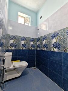 Bathroom Image of 1160 Sq.ft 2.5 BHK Apartment / Flat for sale in Ambattur Chennai for Rs. 7500000