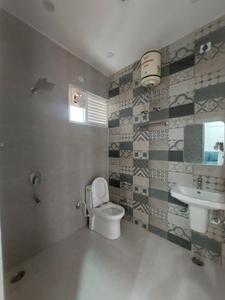 Bathroom Image of 2800 Sq.ft 3 BHK Independent House for rent in Rajpur Road Dehradun for Rs. 65000