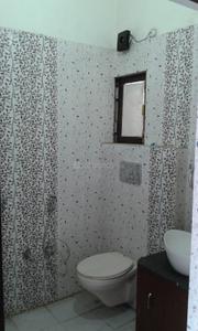 Bathroom Image of 200 Sq.ft 1 RK Studio for rent in Indira Nagar Lucknow for Rs. 9000