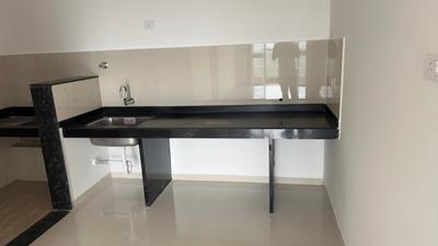 Kitchen Image of 950 Sq.ft 3 BHK Apartment / Flat for rent in Kohinoor Sportsville, Maan Pune for Rs. 35999