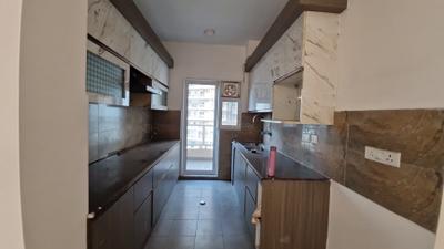 Kitchen Image of 1895 Sq.ft 3 BHK Apartment / Flat for rent in Golfgreen Elite Golf Green, Sector 79 Noida for Rs. 60000
