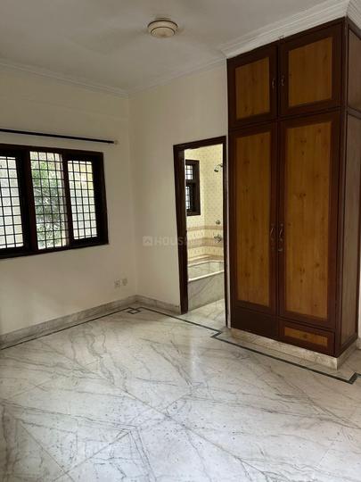 Sector 25, DLF Phase 2 Bedroom 1