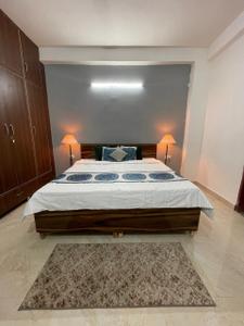 Bedroom Image of 2100 Sq.ft 2 BHK Builder Floor for rent in Sector 27 Gurgaon for Rs. 55000