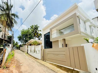 Image of 3150 Sq.ft 5 BHK Independent House for sale in Kakkanad, Kochi for Rs. 21500000