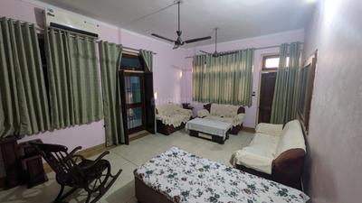 Bedroom Image of 750 Sq.ft 1.5 BHK Builder Floor for rent in Buddhi Vihar Moradabad for Rs. 9000