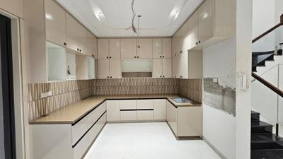 Kitchen Image of 2200 Sq.ft 3 BHK Independent House for sale in Nipania Indore for Rs. 15100000
