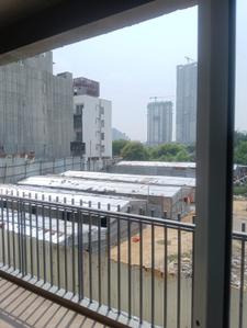 Balcony Image of 1600 Sq.ft 3 BHK Builder Floor for sale in Smartworld Orchard, Sector 61 Gurgaon for Rs. 28000000