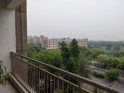Balcony Image of 2100 Sq.ft 4 BHK Apartment / Flat for rent in CGHS Ratnakar Apartments, Sector 4 Dwarka New Delhi for Rs. 50000