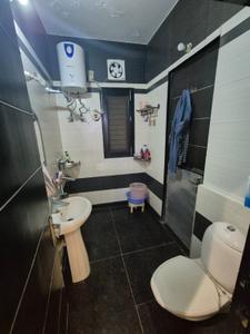 Bathroom Image of 1200 Sq.ft 3 BHK Builder Floor for sale in Ramesh Nagar New Delhi for Rs. 17500000