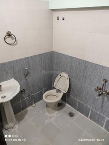 Bathroom Image of 900 Sq.ft 2 BHK Apartment / Flat for rent in Limbodi Indore for Rs. 15000