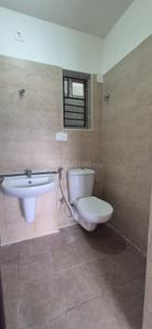 Bathroom Image of 656 Sq.ft 2 BHK Apartment / Flat for rent in Newry Adora, Avadi Chennai for Rs. 20000