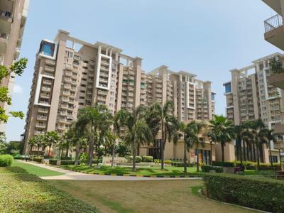 Image of 1700 Sq.ft 3 BHK Apartment / Flat for sale in Emaar Palm Gardens, Sector 83, Gurgaon for Rs. 26000000