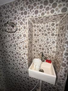Bathroom Image of 1337 Sq.ft 2 BHK Apartment / Flat for rent in Surya Nagar Ghaziabad for Rs. 15000