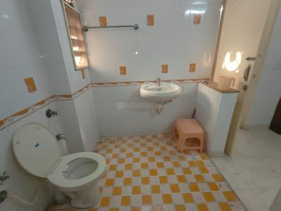 Bathroom Image of 3825 Sq.ft 4 BHK Villa for sale in Prahlad Nagar Ahmedabad for Rs. 45000000