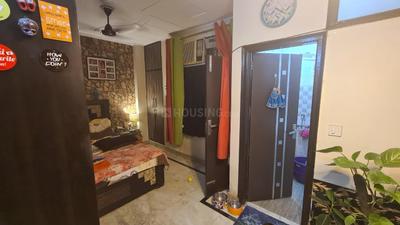 Bedroom Image of 1000 Sq.ft 3 BHK Builder Floor for sale in Dwarka Mor New Delhi for Rs. 4900000