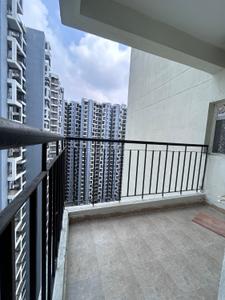 Balcony Image of 1215 Sq.ft 2.5 BHK Apartment / Flat for rent in Amrapali Dream Valley 2, Noida Extension Greater Noida for Rs. 21000