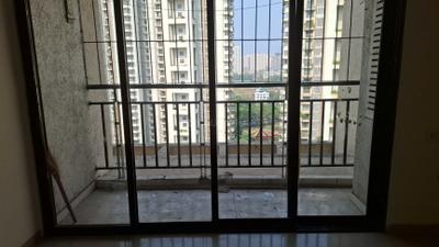 Balcony Image of 975 Sq.ft 2 BHK Apartment / Flat for sale in Lodha Paradise, Thane West Thane for Rs. 15000000