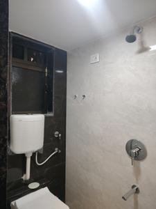 Common Bathroom Image of 1700 Sq.ft 3 BHK Apartment / Flat for rent in Thane West Thane for Rs. 90000