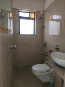 Common Bathroom Image of 500 Sq.ft 1 BHK Apartment / Flat for sale in Malad West Mumbai for Rs. 11000000