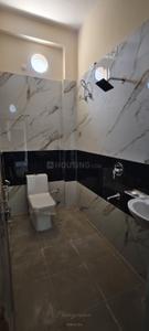 Bathroom Image of 1000 Sq.ft 2 BHK Independent House for rent in Neel Matha Lucknow for Rs. 8500
