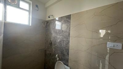 Bathroom Image of 700 Sq.ft 1 BHK Apartment / Flat for rent in Whitefield Bengaluru for Rs. 28000