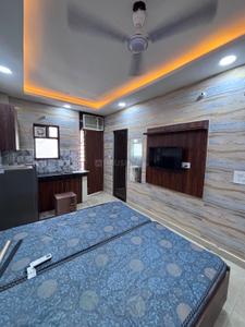 Bedroom Image of 1500 Sq.ft 1 RK Independent House for rent in Sector 43 Gurgaon for Rs. 24000