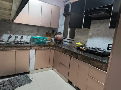Kitchen Image of 1600 Sq.ft 3 BHK Apartment / Flat for rent in Kesar Garden Apartment, Sector 48 Noida for Rs. 35000