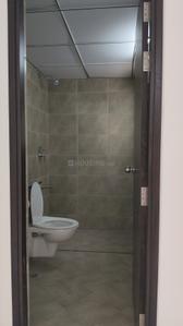 Bathroom Image of 560 Sq.ft 1 BHK Apartment / Flat for rent in Provident Capella, Thirumalashettyhally Bengaluru for Rs. 23000