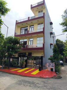 Image of 969 Sq.ft 2.5 BHK Independent House for rent in Omicron II, Greater Noida for Rs. 17000