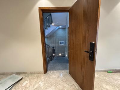 Bedroom Image of 2610 Sq.ft 4 BHK Builder Floor for sale in Punjabi Bagh New Delhi for Rs. 70000000