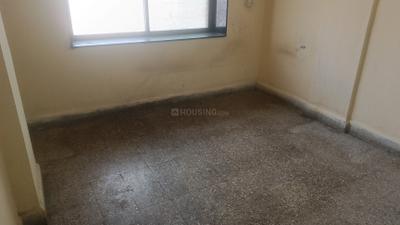 Bedroom Image of 1000 Sq.ft 2 BHK Apartment / Flat for rent in Maharashtra Co-Operative Housing Society, Yerawada Pune for Rs. 26000