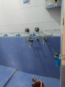 Image of 1000 Sq.ft 2 BHK Apartment / Flat for rent in Meena Apartments, Patparganj, New Delhi for Rs. 26000