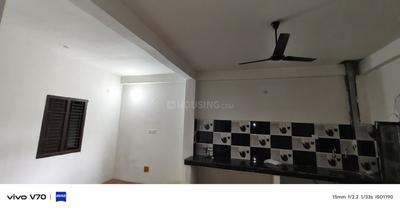 Kitchen Image of 700 Sq.ft 1 BHK Independent House for rent in Safedabad Lucknow for Rs. 5500