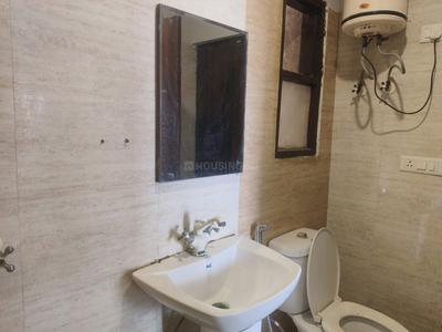 Image of 2057 Sq.ft 4 BHK Apartment / Flat for rent in Amrapali Pan Oasis, Sector 70, Noida for Rs. 55000