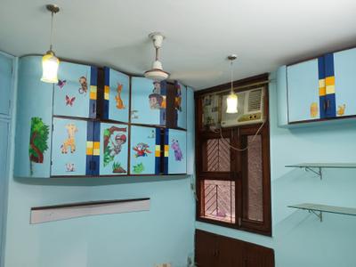 Bedroom Image of 1800 Sq.ft 3 BHK Builder Floor for rent in East Of Kailash New Delhi for Rs. 50000