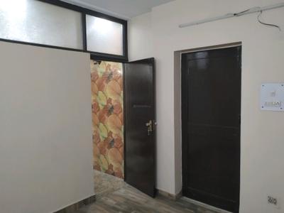 Bedroom Image of 1100 Sq.ft 3 BHK Apartment / Flat for sale in Vaishali Apartments, Vikaspuri New Delhi for Rs. 14500000