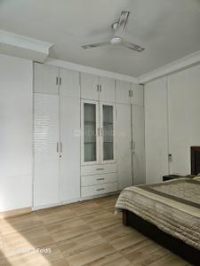 Bedroom Image of 4530 Sq.ft 4.5 BHK Penthouse for sale in Amrapali Silicon City, Sector 76 Noida for Rs. 34000000
