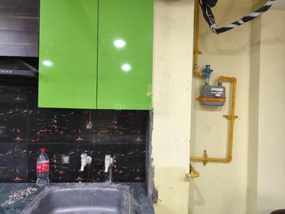 Bathroom Image of 650 Sq.ft 1 BHK Independent House for rent in Sector 121 Noida for Rs. 17500