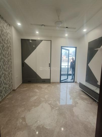 LIC COLONY Main Image 1