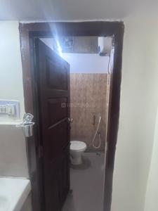 Bathroom Image of 2000 Sq.ft 3 BHK Independent House for rent in Rajendra Nagar Patna for Rs. 35000