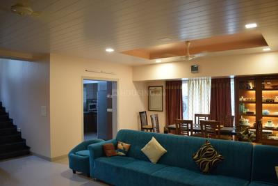 Hall Image of 6600 Sq.ft 4 BHK Villa for sale in Undri Pune for Rs. 54000000