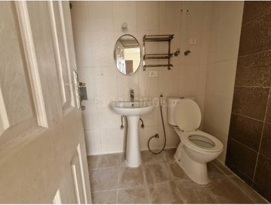 Image of 1295 Sq.ft 3 BHK Apartment / Flat for rent in Supertech Cape Town, Sector 74, Noida for Rs. 28500