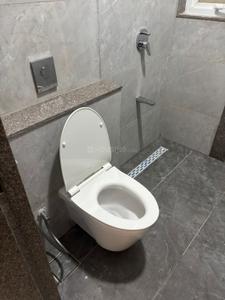Bathroom Image of 810 Sq.ft 2 BHK Independent House for rent in Shivaji Nagar Pune for Rs. 55000